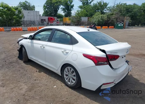 2021 Hyundai Accent Se z USA, uszkodzony, nr VIN 3KPC24A67ME144045